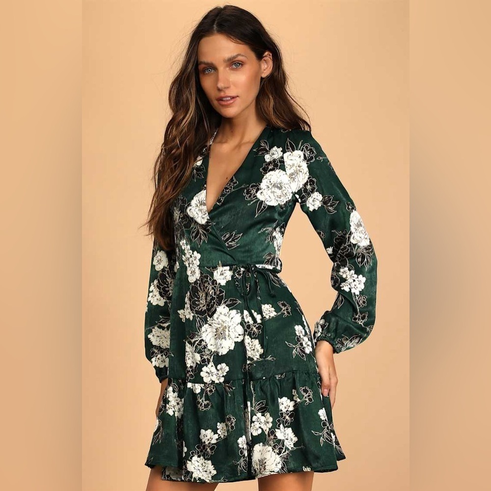 So Splendid Dark Green Floral Satin Long Sleeve Wrap Dress - Picture 2 of 6